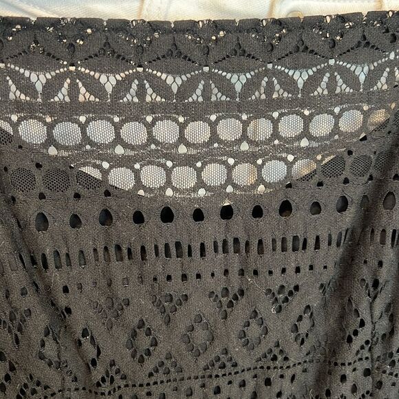 Kensie Black crochet/lace Overlay Dress Knee Length P2P 17” W: 13.25-13.5” L:38” - Picture 6 of 10